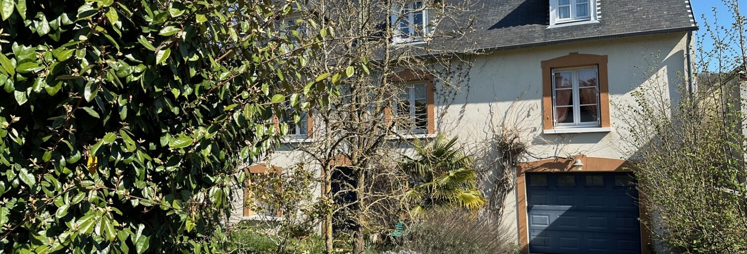 Maison 10 Pièces 218 m² à vendre à Saint-Jean-le-Thomas (50530)