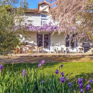 Maison 11 pièces 272896 €