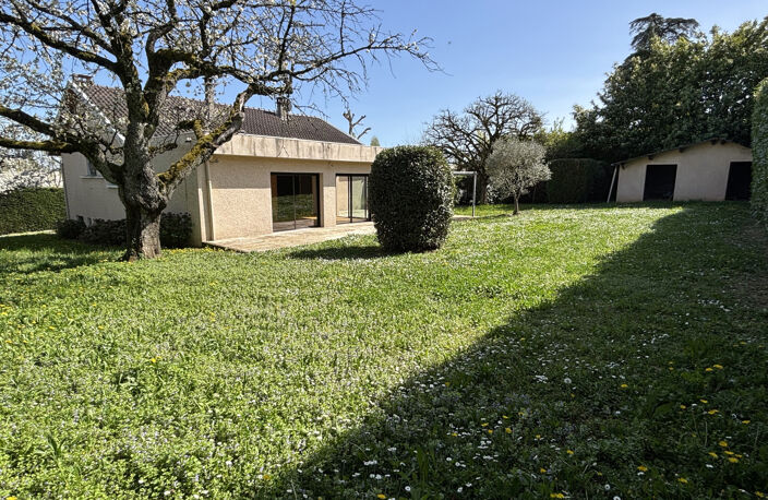 St Cyr au Mont d'Or — photo 3