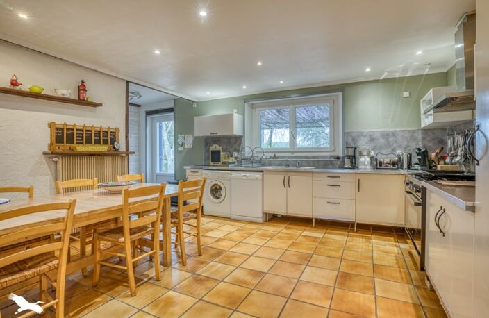Vente maison 17 pièces 440 m² Sainte-Foy-la-Grande (33220) — photo 3