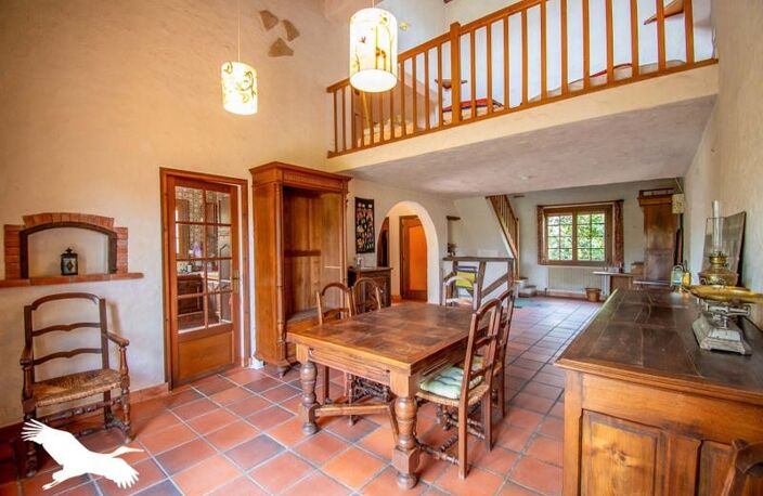 Villa de 9 pièces principales — photo 2