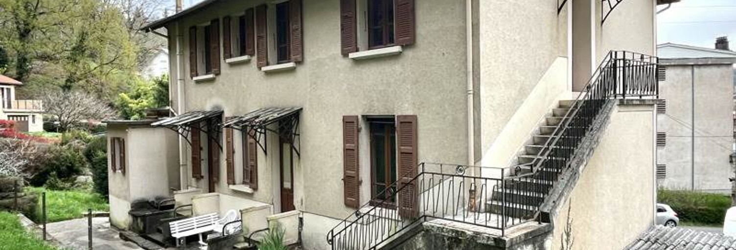 Maison 11 Pièces 215 m² à vendre à Decazeville (12300)