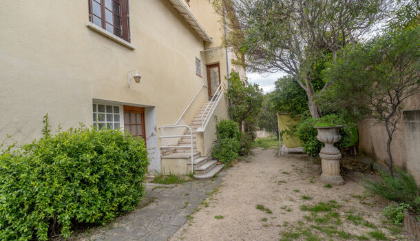 Villa / Maison 11 pièces  à vendre La Ciotat 13600