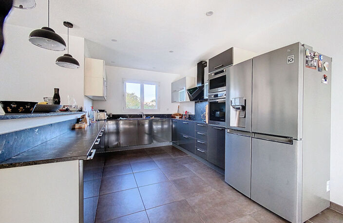Maison Meyreuil T5/6 149m² — photo 2