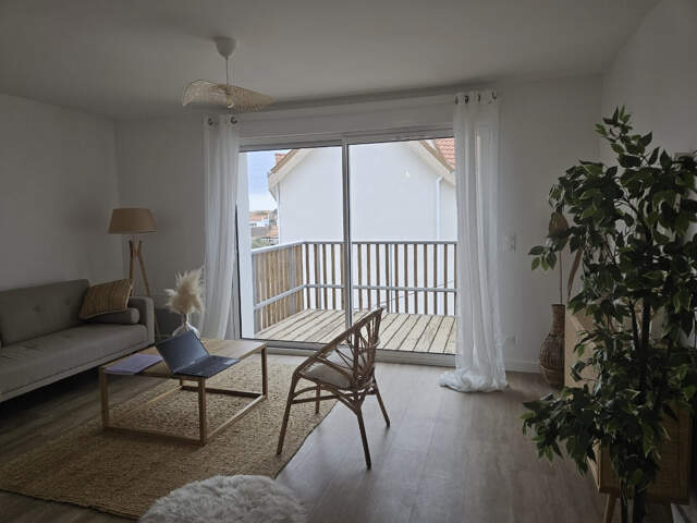 APPARTEMENT T2 de 50 m2 - LES SABLES D'OLONNE (85) — photo du bien