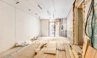 Local industriel 2 Pièces 67 m² à vendre à Aix-en-Provence (13100)