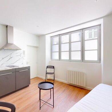 Appartement 1 pièces 290 €