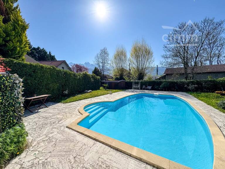 Tenement de 355m² - Villa - Piscine - terrain de 1500m² - 7 loca — photo 1