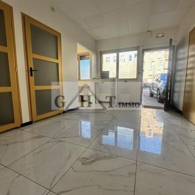 Commerce  1600 €