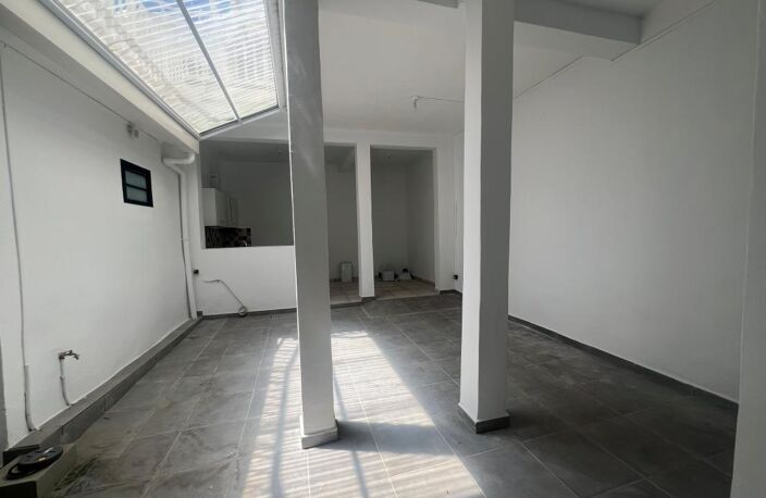 Bureaux en duplex 211 m² St. Denis — photo 2