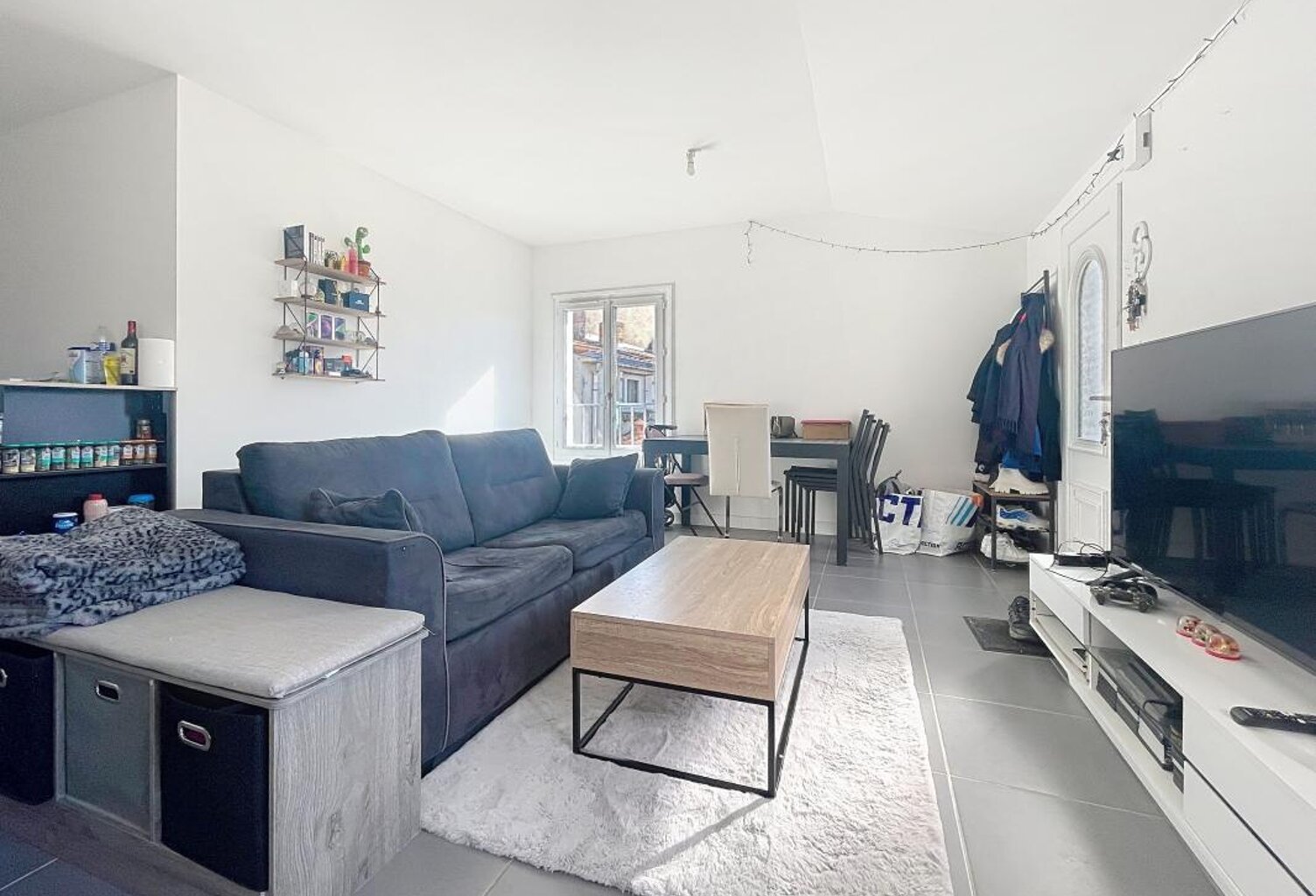 Appartement À Vendre — photo 1