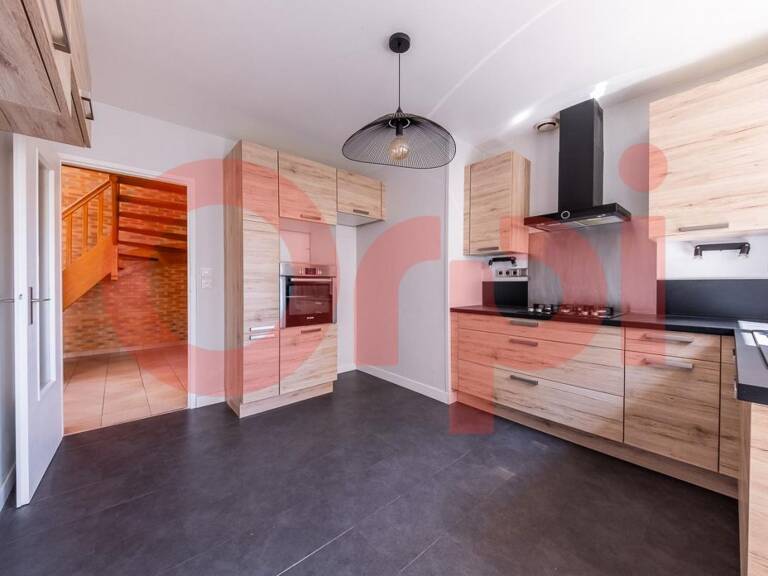 MAISON INDIVIDUELLE - 158m² - 8pièces - Garage et très beau terrain ! — photo 1