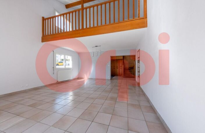 MAISON INDIVIDUELLE - 158m² - 8pièces - Garage et très beau terrain ! — photo 3