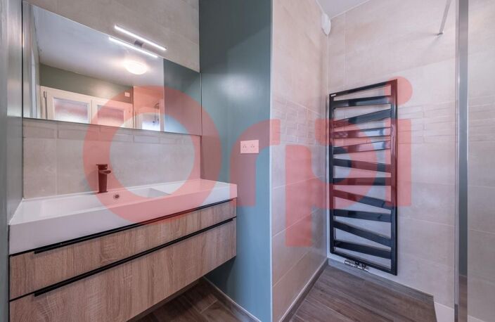 MAISON INDIVIDUELLE - 158m² - 8pièces - Garage et très beau terrain ! — photo 5