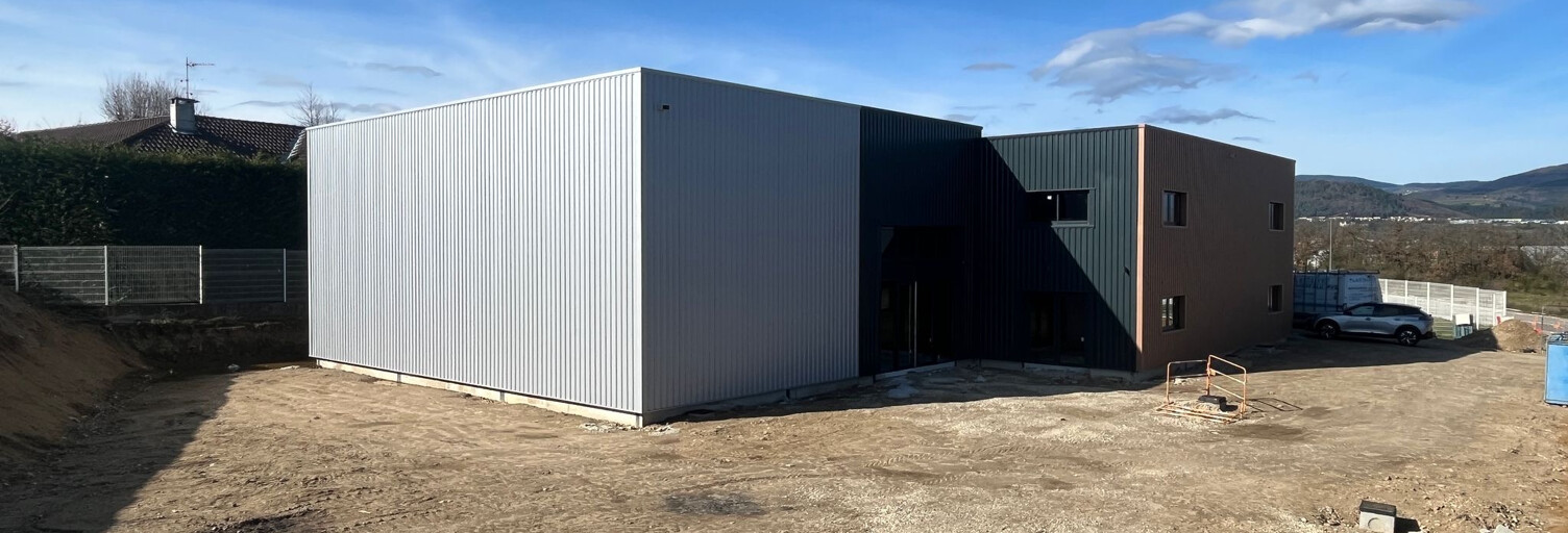 Divers  300 m² à louer à Davézieux (07430)