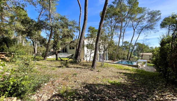 Villa / Maison 8 pièces  à vendre Saint-Clément-de-Rivière 34980