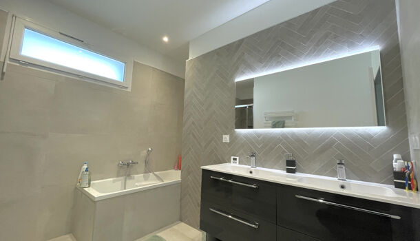 Villa / Maison 8 pièces  à vendre Saint-Clément-de-Rivière 34980