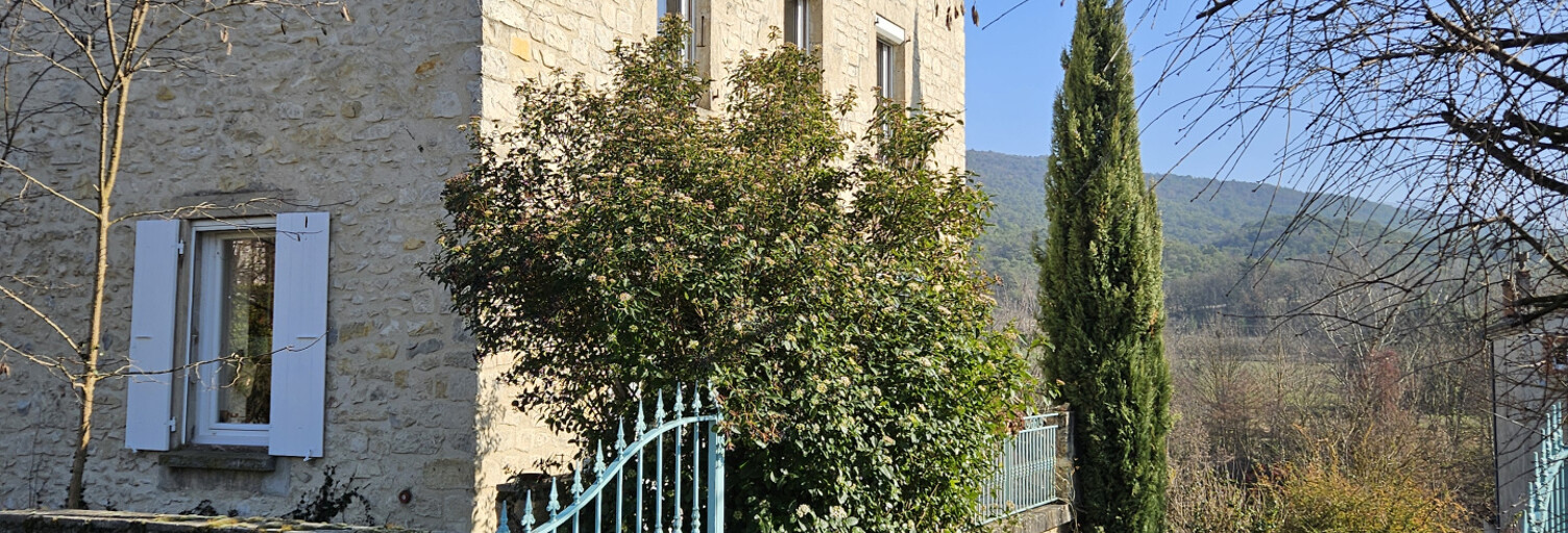 Maison 8 Pièces 377 m² à vendre à Crest (26400)