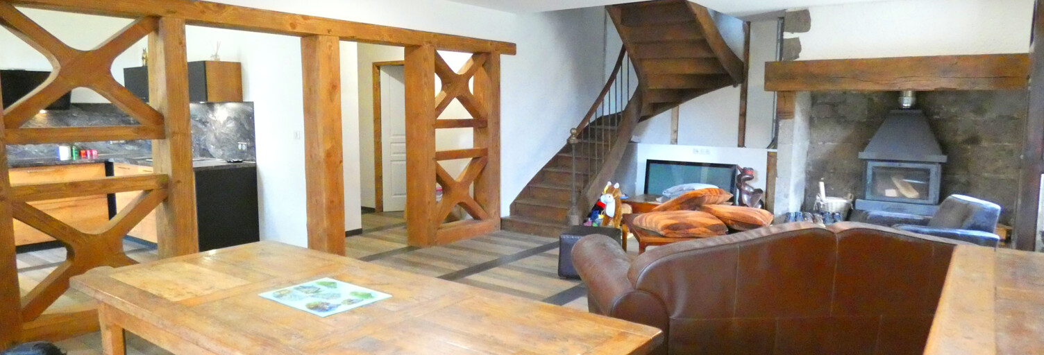 Maison 5 Pièces 145 m² à vendre à Velzic (15590)