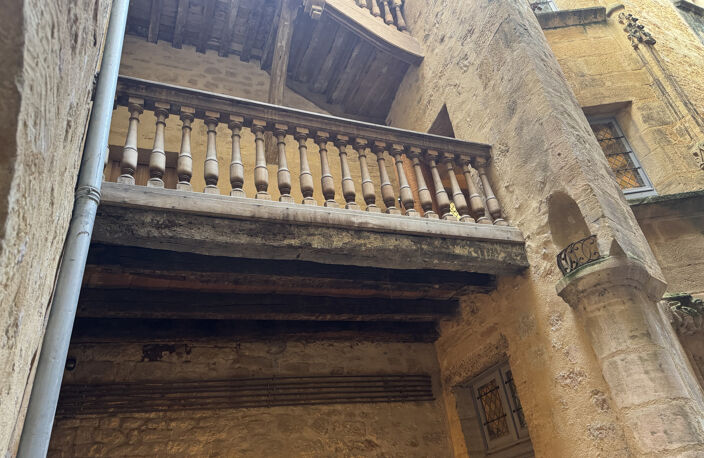 Très bel appartement T2 dans le centre historique de Sarlat — photo 3