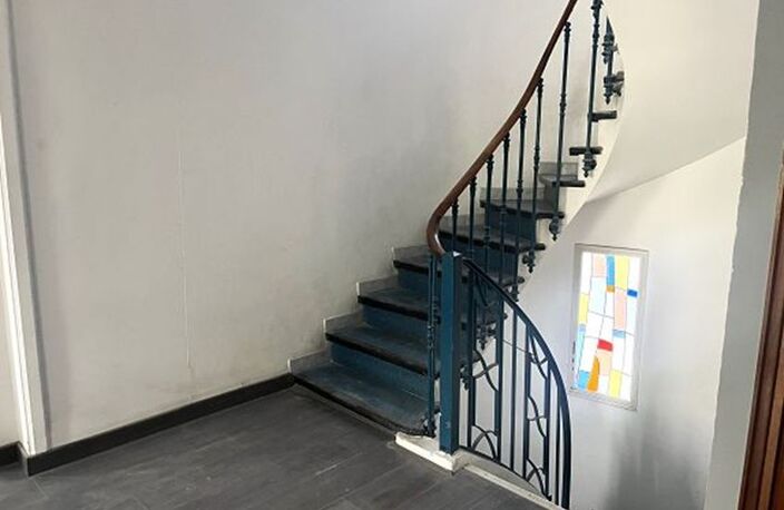 Immeuble - 181.77m ² — photo 3