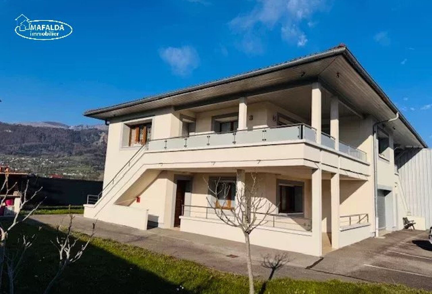 Maison individuelle et son dépôt - Marignier — photo 1