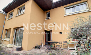 Maison 10 Pièces 220 m² à vendre à Bron (69500)