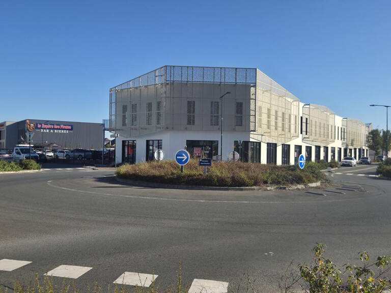 LOCAL COMMERCIAL/professionnel A VENDRE ANGERS SUD — photo 1