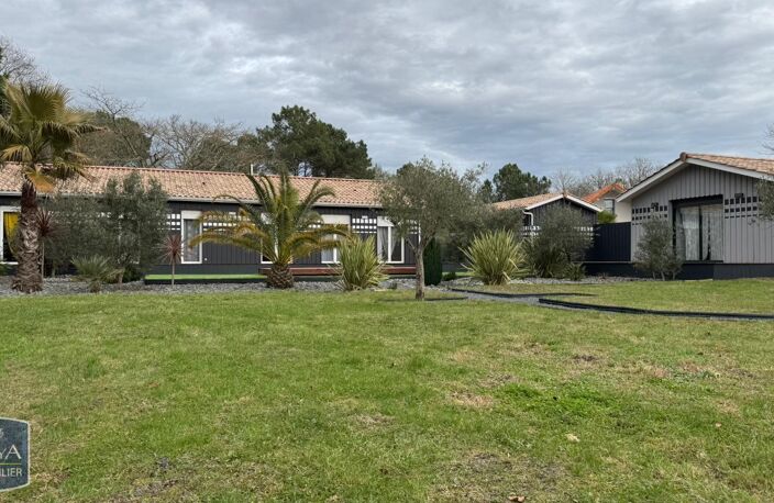 Vente maison 7 pièces 140 m² Hourtin (33990) — photo 2