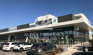 Bureau  810 m² à louer à Pertuis (84120)