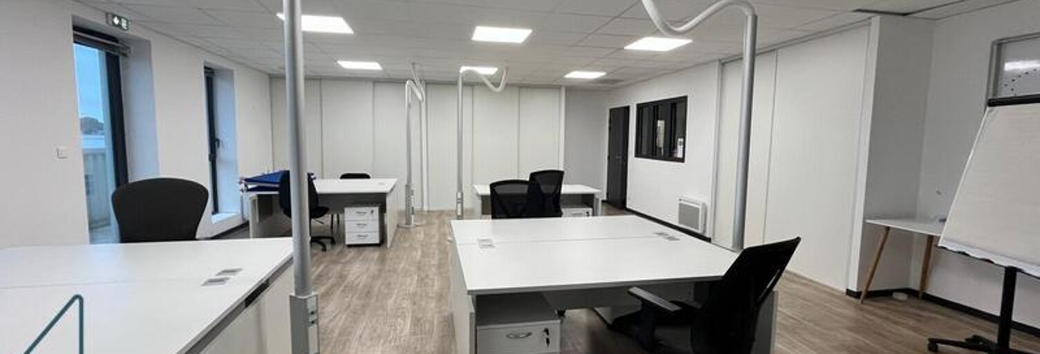 Bureau  171 m² à louer à Vannes (56000)