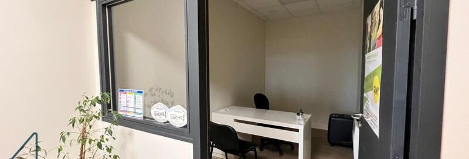 Bureau  198 m² à louer à Vannes (56000)