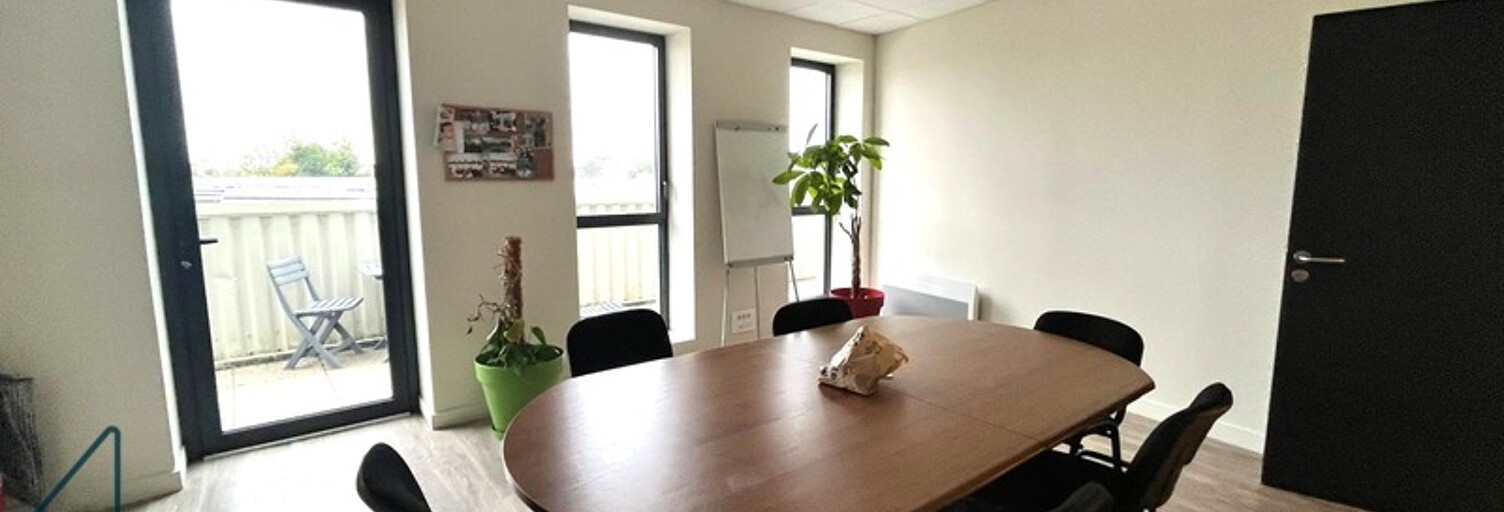 Bureau  470 m² à louer à Vannes (56000)
