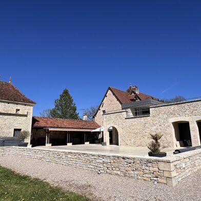 Maison 10 pièces 698250 €