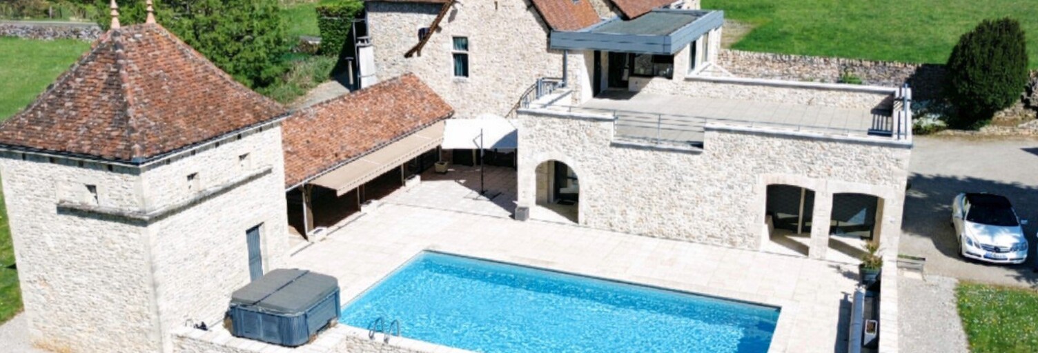 Maison 10 Pièces 250 m² à vendre à Villeneuve (12260)