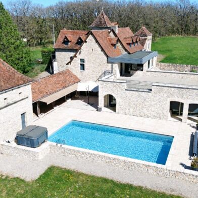 Maison 10 pièces 698250 €