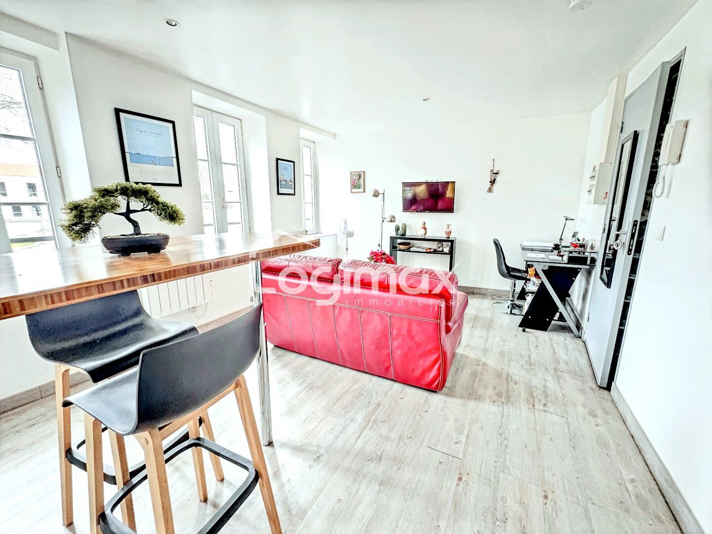 Immeuble 3 pièces  à vendre Rochelle (La) 17000