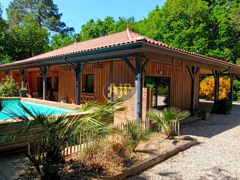 SOULAC/ MER- L'AMELIE 7 pièce(s) 200 m2 — photo 1