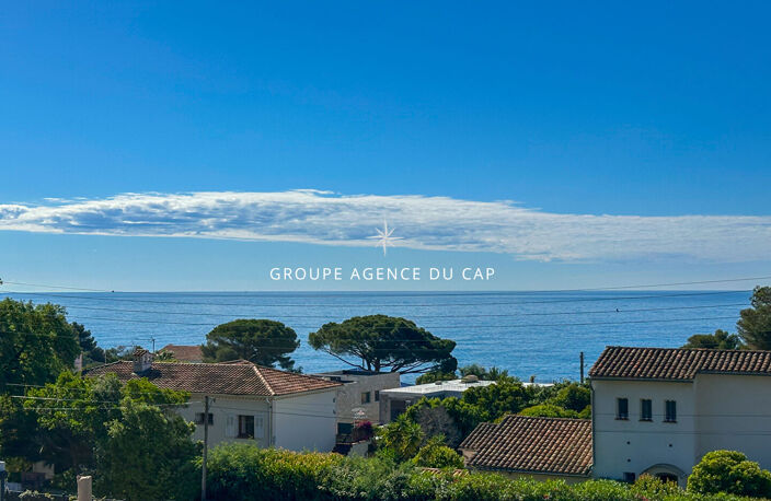 VILLA DE 260M2 AVEC VUE MER PISCINE JACUZZI,A 300 MÈTRES DES PLAGES DES ISSAMBRES — photo 2