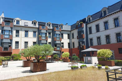 Appartement 1 pièces 810 €