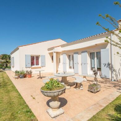 Maison 4 pièces 369600 €