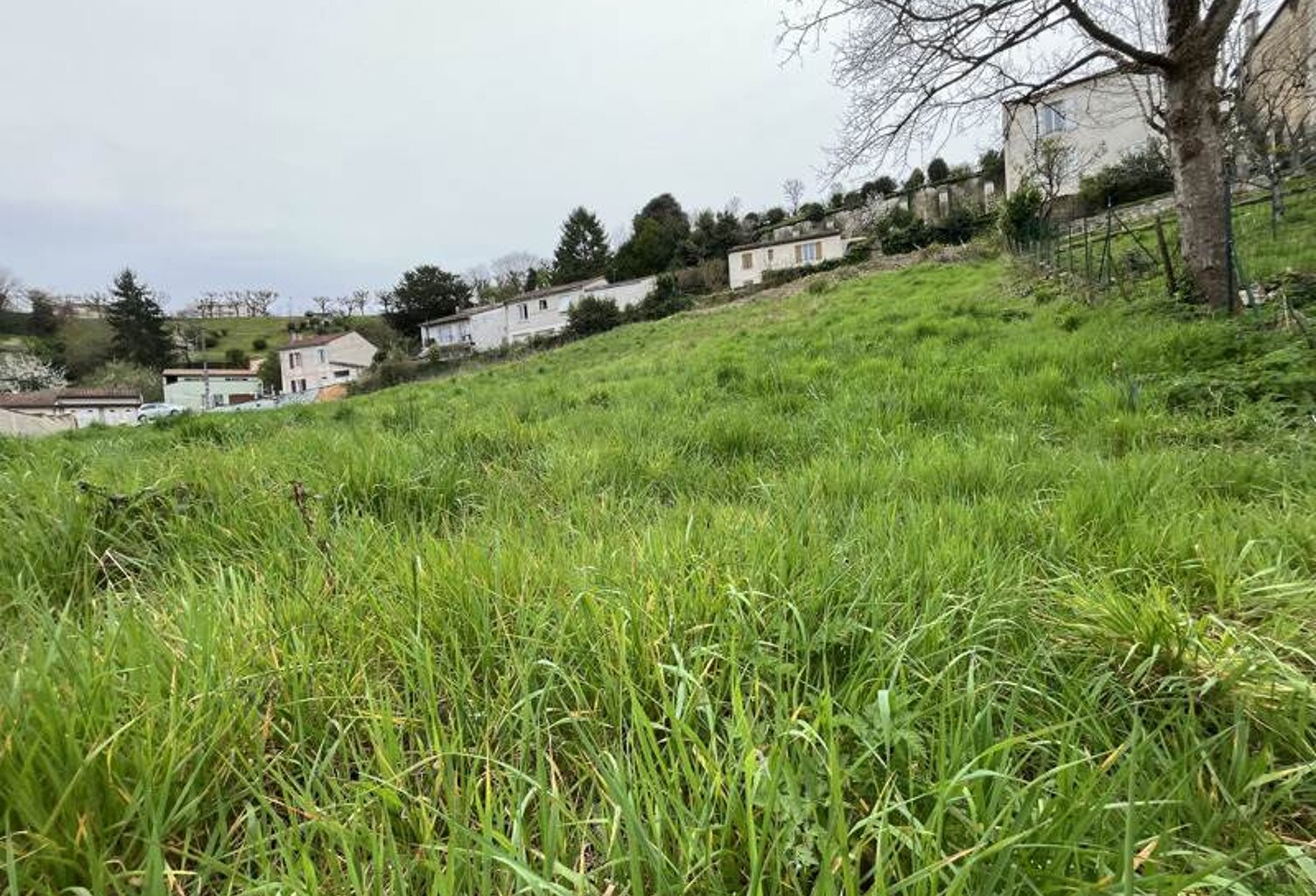 Terrain à bâtir de 0 pièces principales — photo 1
