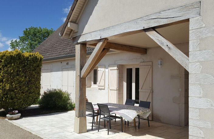 REF 4881 : Maison 184 m2 - terrain de 1150m2  - 8 pièces  - 5 chambres - Beaune — photo 2