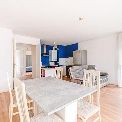 Appartement 4 pièces 259700 €