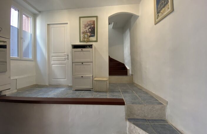 Maison de ville de 5 pièces principales — photo 2