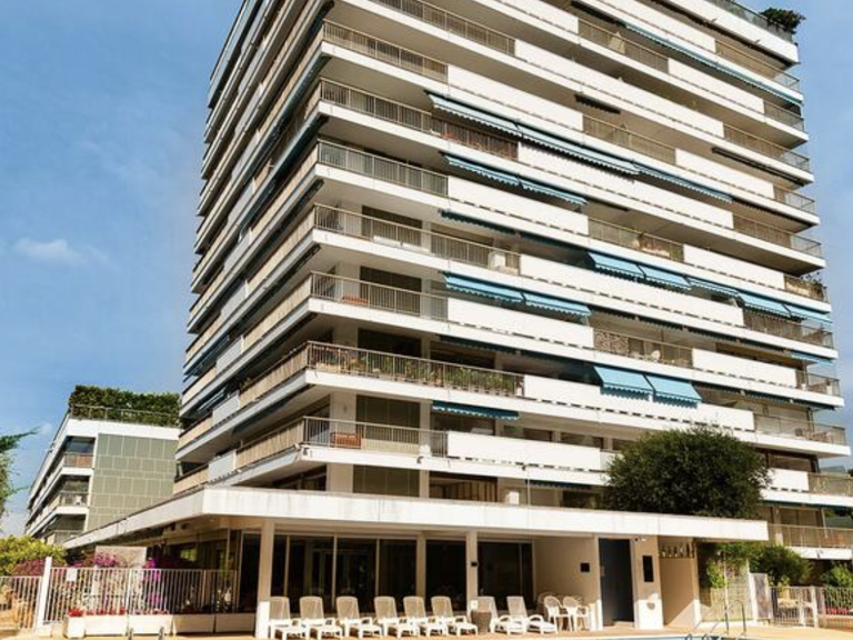 Opportunité d'Investissement en LMNP sous Bail Commercial - — photo 1