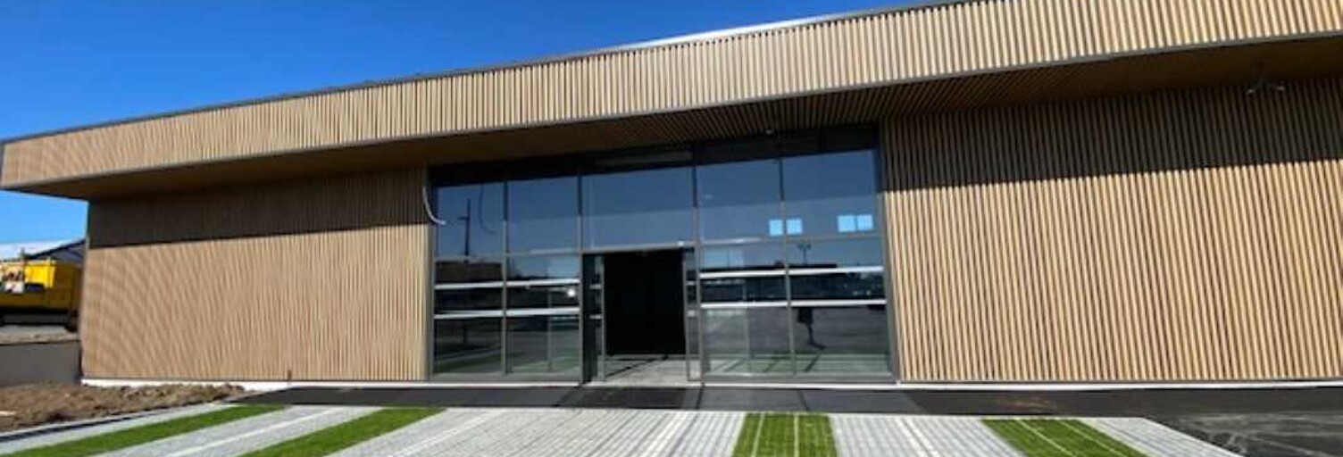 Commerce  549 m² à louer à Plonéour-Lanvern (29720)