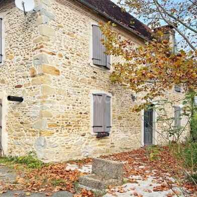 Maison 15 pièces 449000 €