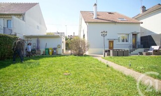 Maison 8 Pièces 226 m² à vendre à Créteil (94000)