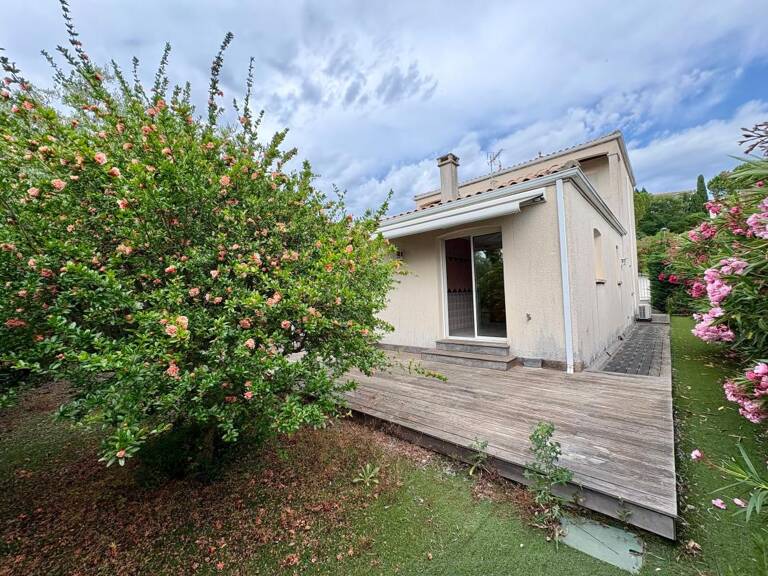 Maison indépendante avec garage — photo 1